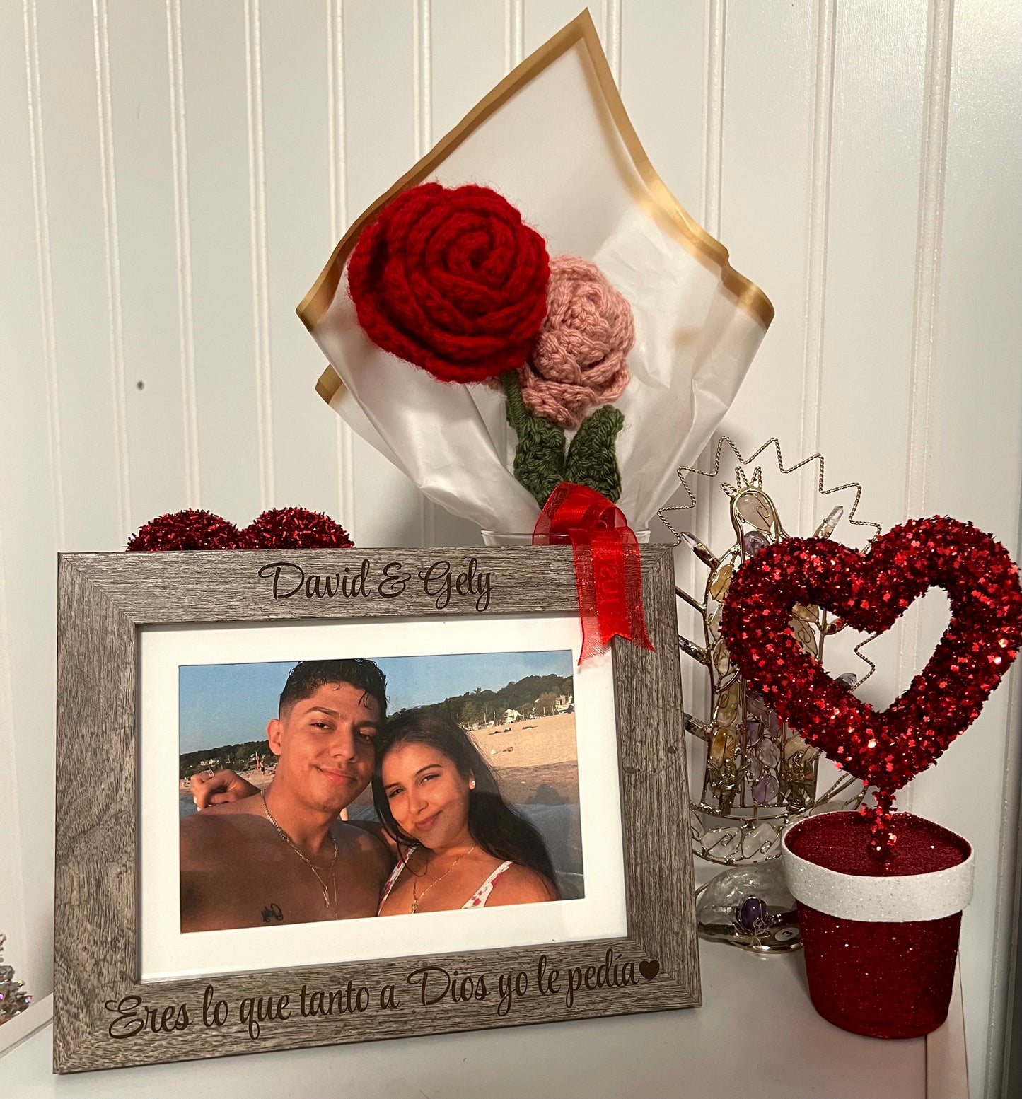 Personalized picture frame